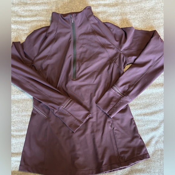 Lululemon‎ women’s 1/4 Zip running jacket Size 6 -Black Cherry - Picture 1 of 9